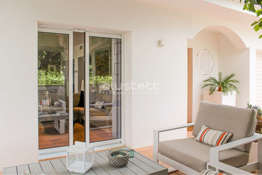 K·LINE Galandage sliding door installed at the Spíti project in Sant Pere de Ribes