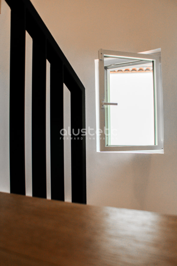 K·LINE aluminium windows installed throughout the Spíti home