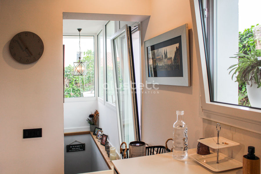 K·LINE aluminium window installation at the Spíti home