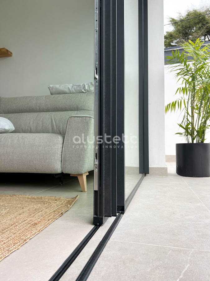 Minima Slide K·LINE