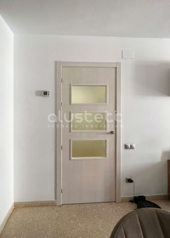 Finished aluminium interior doors